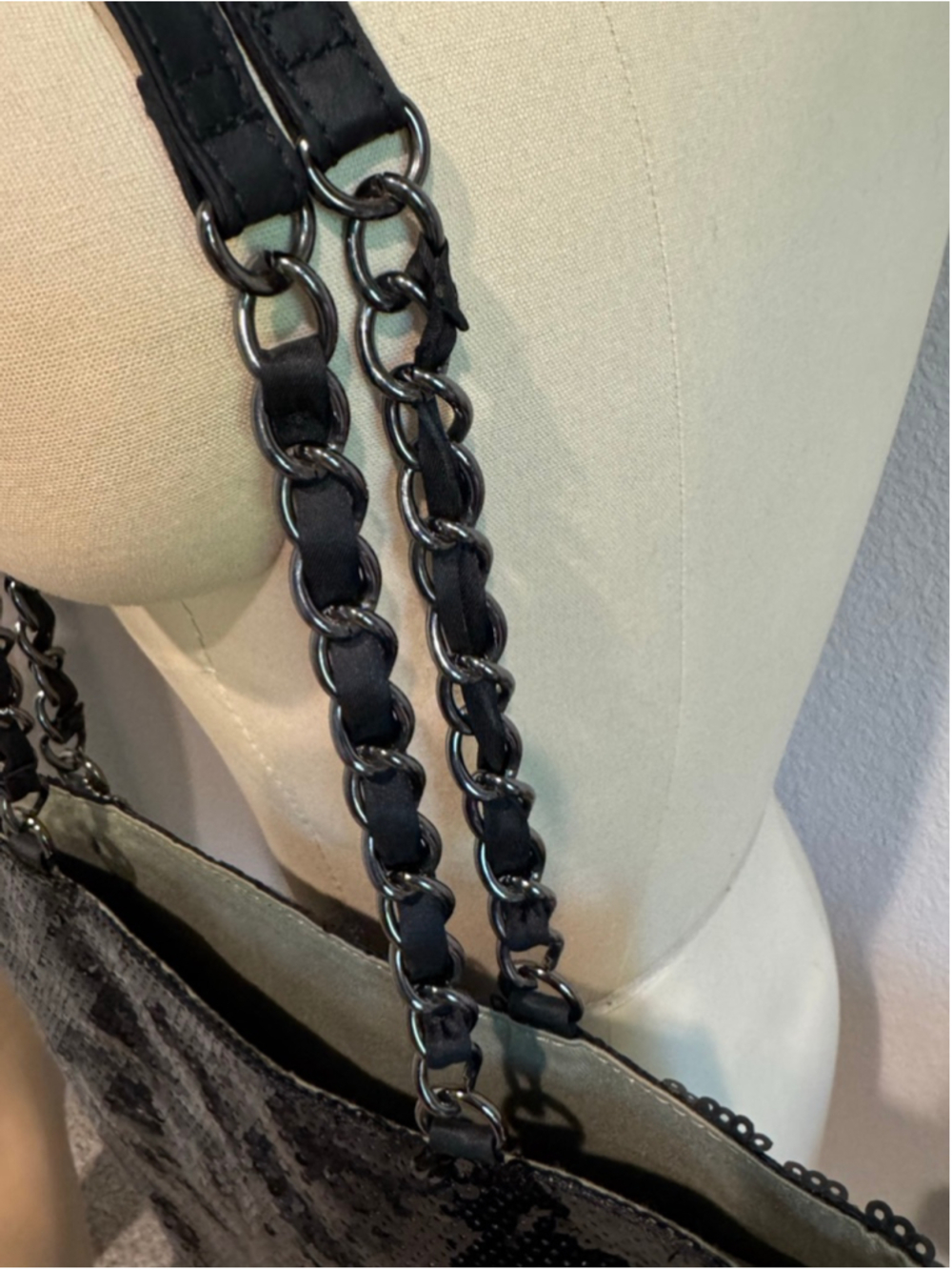 Women's R&Em Black Sequin shoulder Tote Bag One Size - Picture 2 of 10